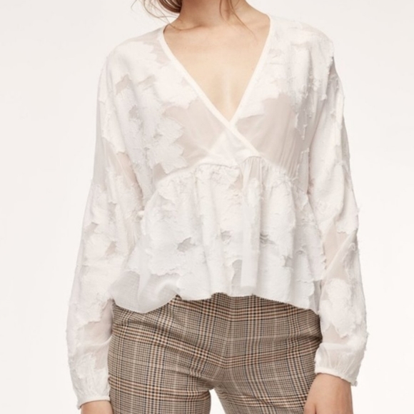 ARITZIA WILFRED Augustine Peplum Ruffled Floral Blouse Black in XS - Picture 4 of 5